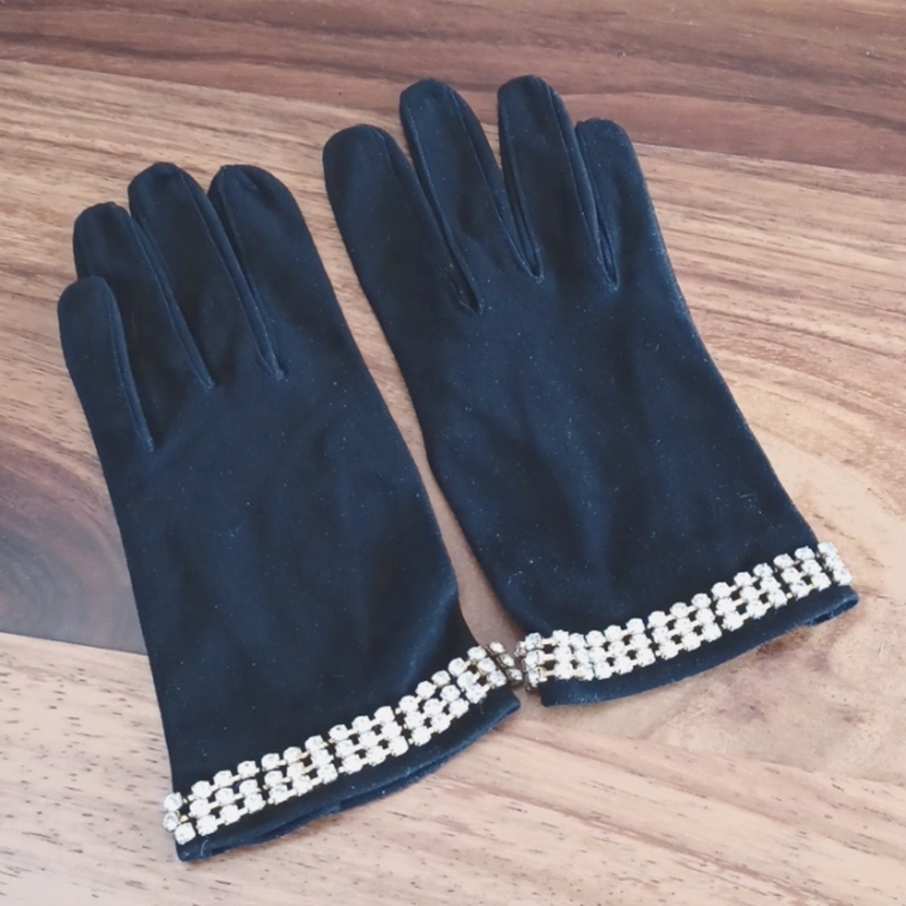 Black Italian Jeweled Kid Gloves 7.